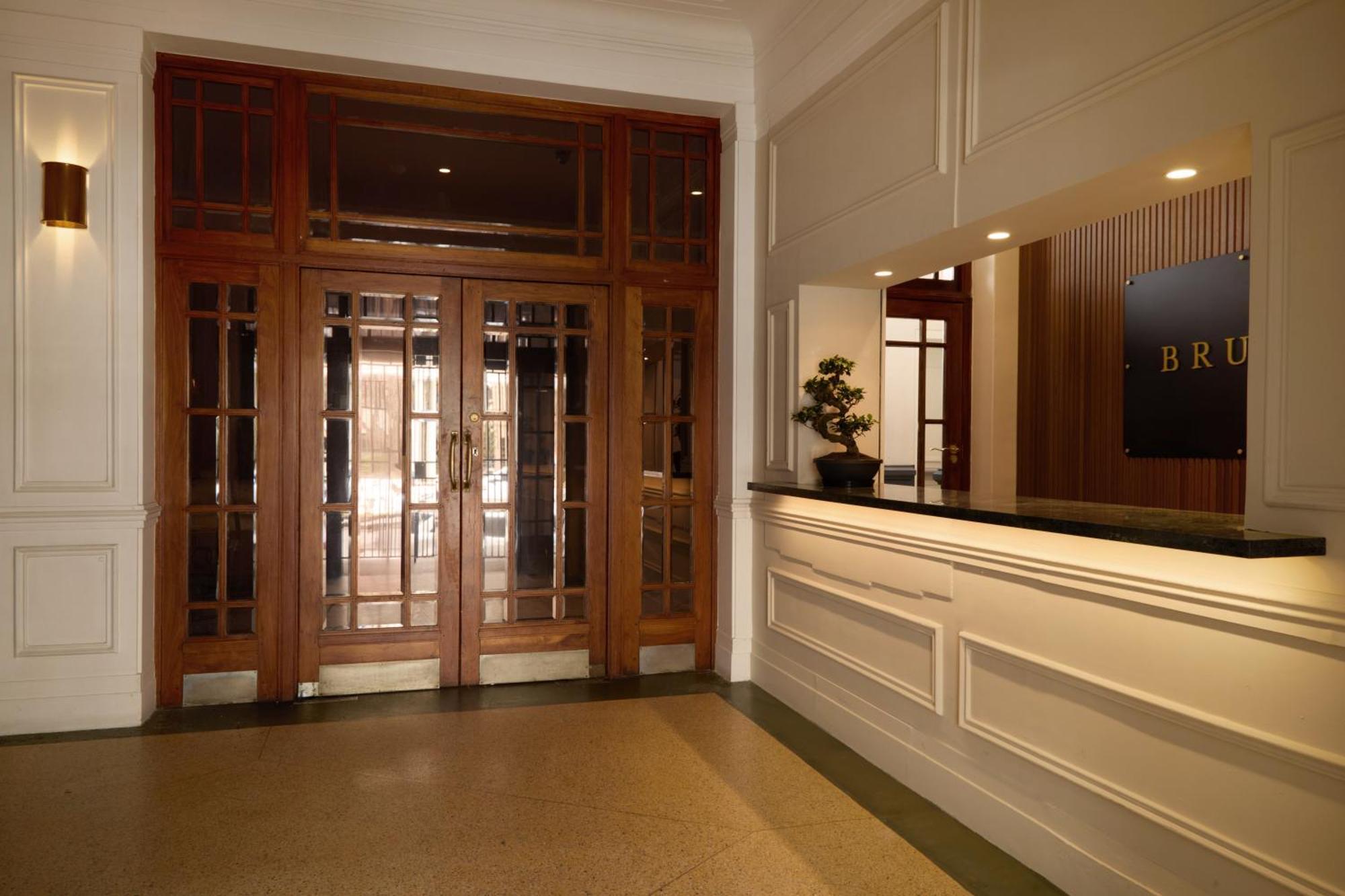 Hotel Bruxelles Fokváros Kültér fotó